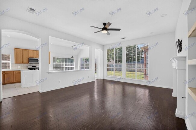 Building Photo - 8009 Owl Creek Ln