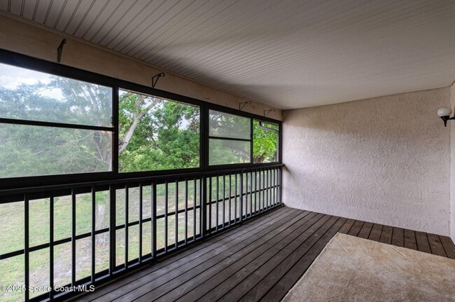 Building Photo - 3549 Muirfield Dr