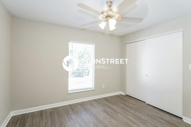 Building Photo - 3 Bedroom Pet-Friendly Home in LAKELAND, F...