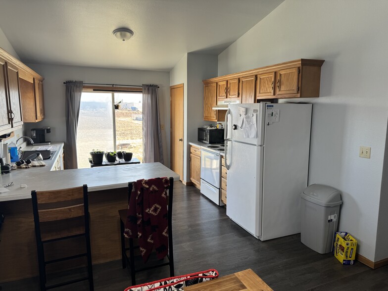 Building Photo - 106 Sunshine Ct