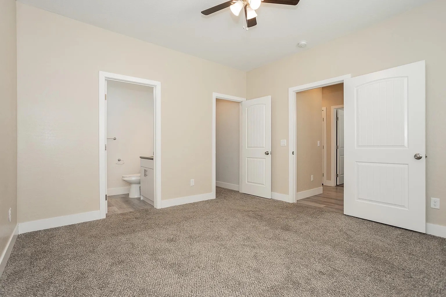 Building Photo - 1741 S Dandelion St