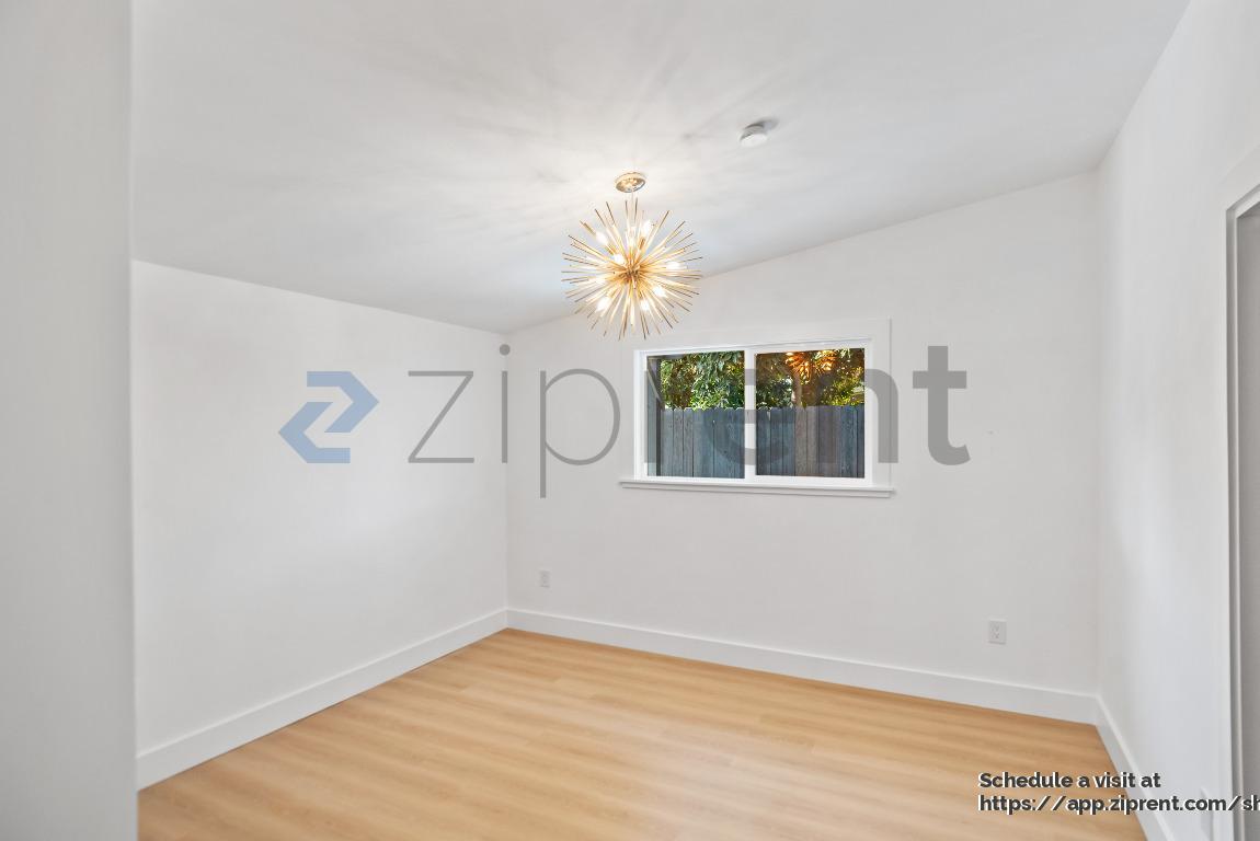 Building Photo - 28023 Tampa Ave