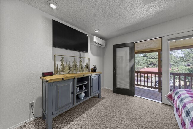 Building Photo - 126 North St