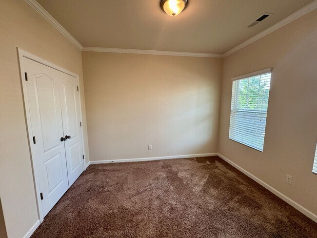 Building Photo - 1580 Spring Blossom Trail