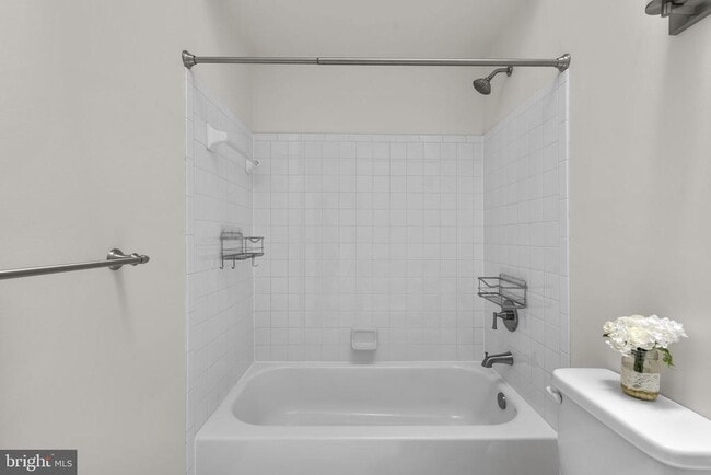 Building Photo - 14225 Jib St