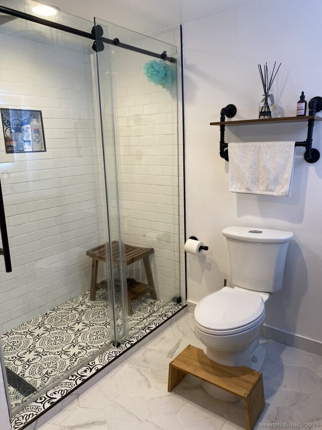 Building Photo - 106 Injun Hollow Rd