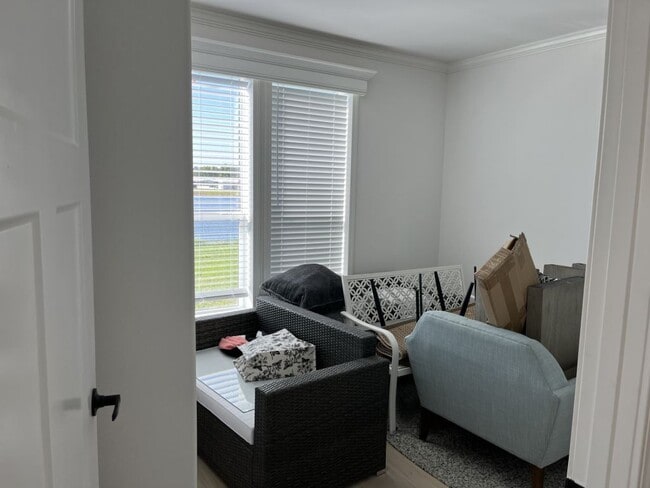 Building Photo - 7815 Lakeshore Dr