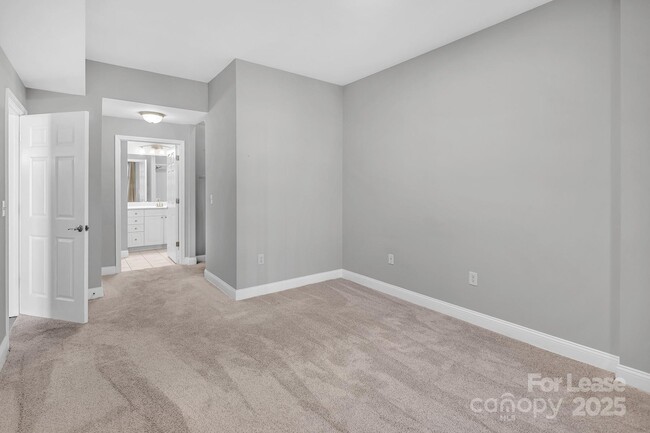 Building Photo - 300 W 5th St