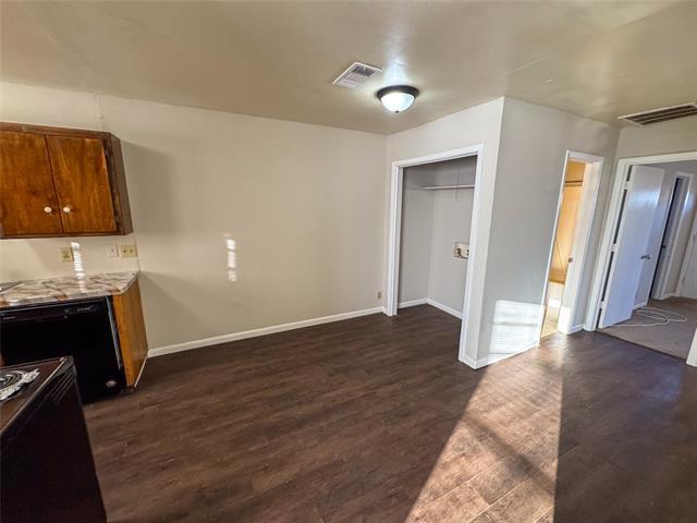 Building Photo - 103 S Burdette Ave