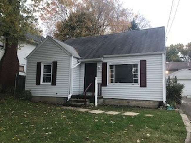 Building Photo - 3BR Plain Township home for rent