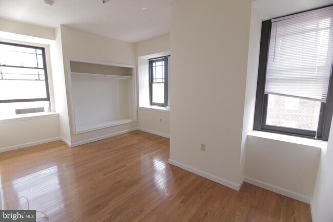 Primary Photo - 1522 N 17th St