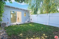 Building Photo - 5307 1/2 Don Pio Dr