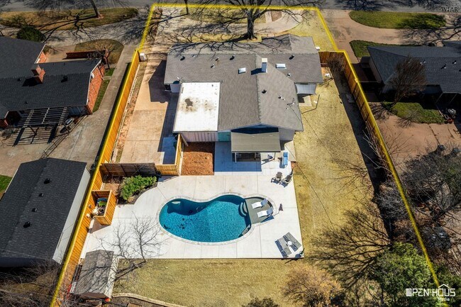 Building Photo - 3512 Juniper Ln