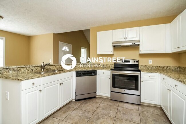 Building Photo - 3 Bedroom Pet-Friendly Home in La Vergne, TN with Main Street Renewal