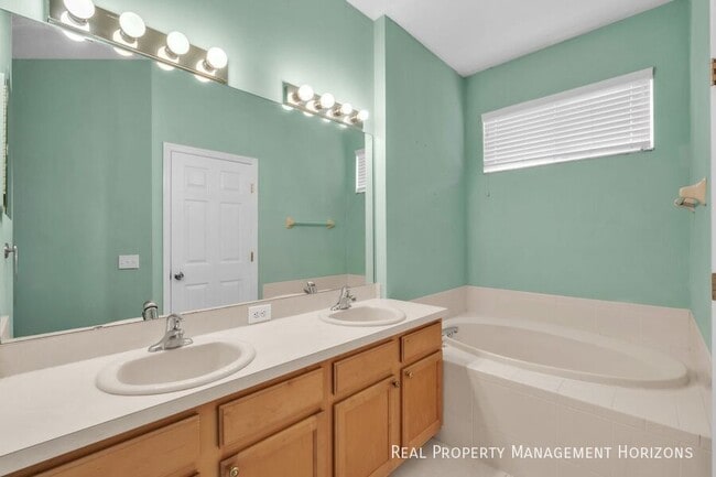 Building Photo - 3786 Mahony Ln