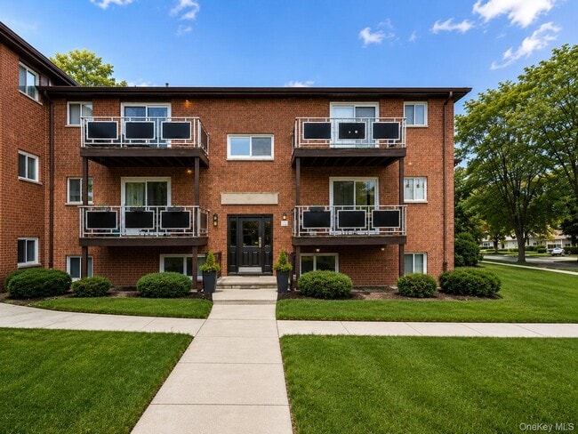 Building Photo - 16 Tanager Rd