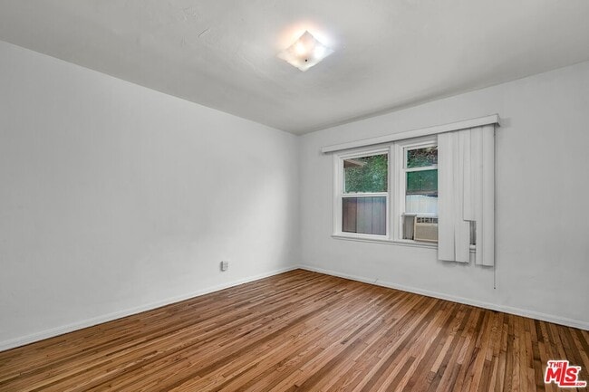 Building Photo - 4211 Jackson Ave