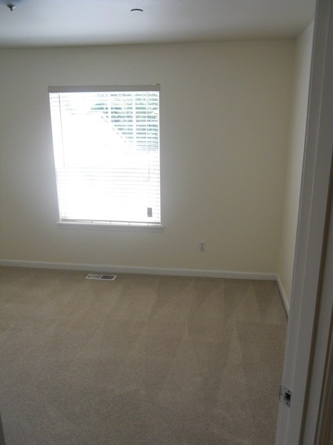 Building Photo - DUPONT! 3 BEDROOM 2.5 BATH CONDO WITH 2 CA...