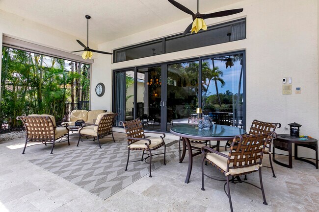 Building Photo - 6700 Fox Hollow Dr