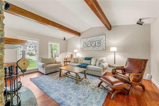 Building Photo - 235 Hillside Dr NW