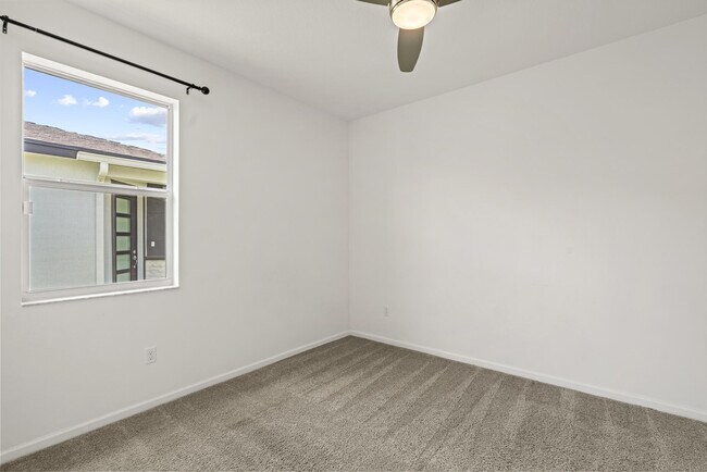 Building Photo - 11340 SW Lyra Dr.