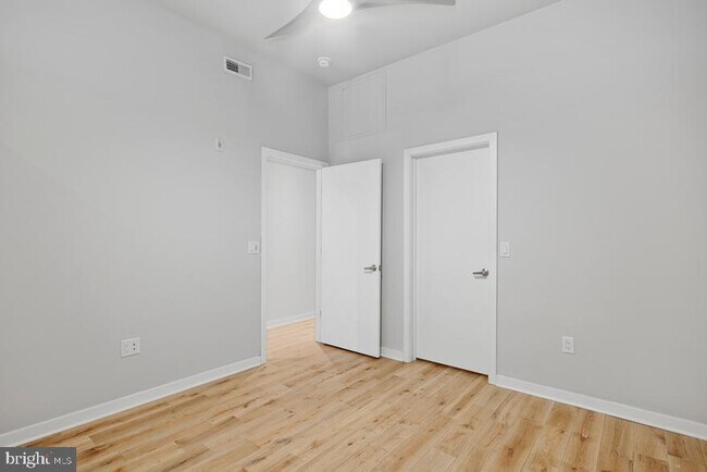 Building Photo - 412 S 13th St