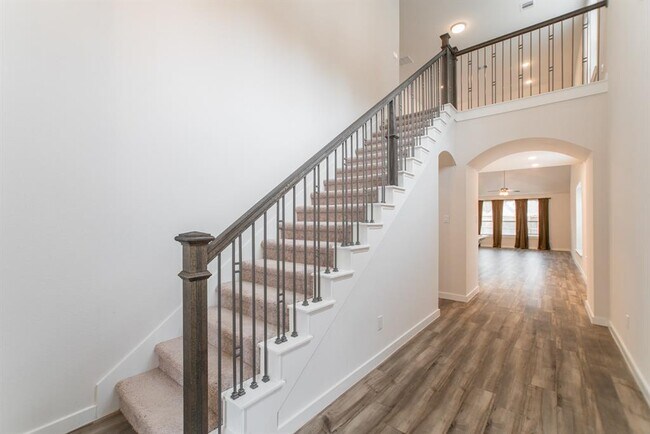 Building Photo - 7397 Mount Greylock Lp
