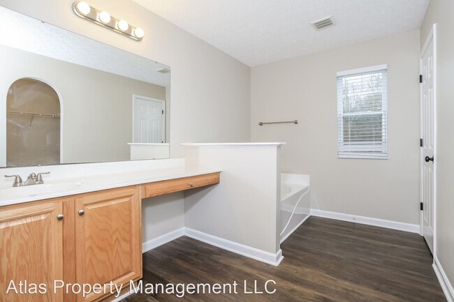 Building Photo - 3 br, 2 bath House - 5111 Mary Louise Court