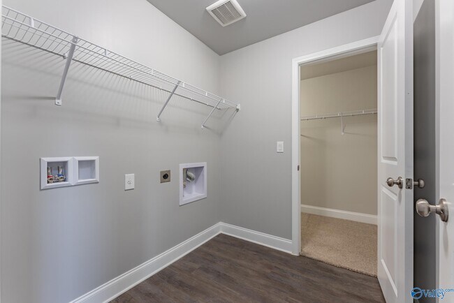 Building Photo - 119 Beaver Brook Pl