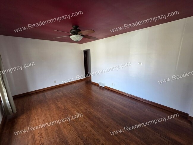 Building Photo - Spacious 3 bedroom 1 bathroom home in Hammond