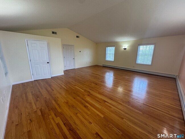 Building Photo - 32 Tyler Hill Rd