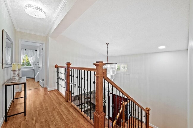 Building Photo - 1211 Algeria Ave