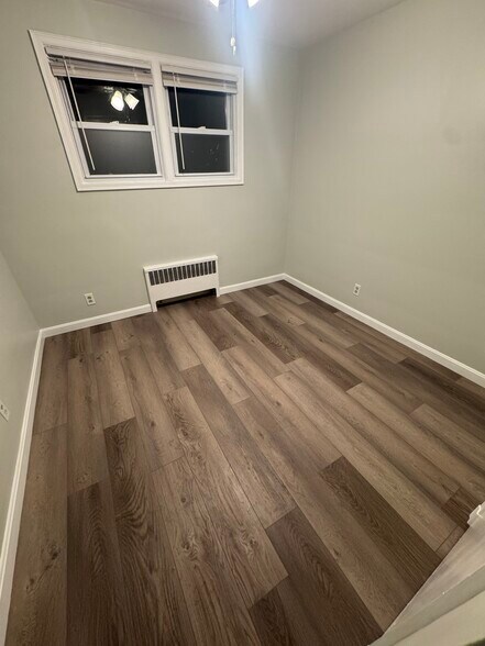 Building Photo - 8 Rustlewood Dr