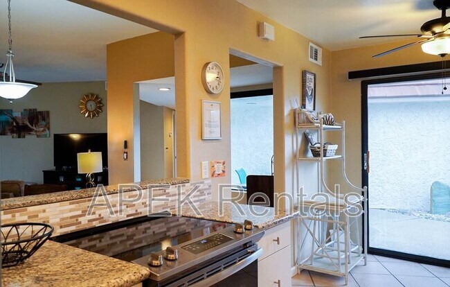 Building Photo - 68368 Calle Leon