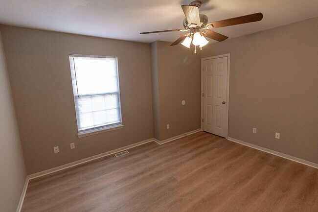 Building Photo - 4013 Snowy Owl Dr