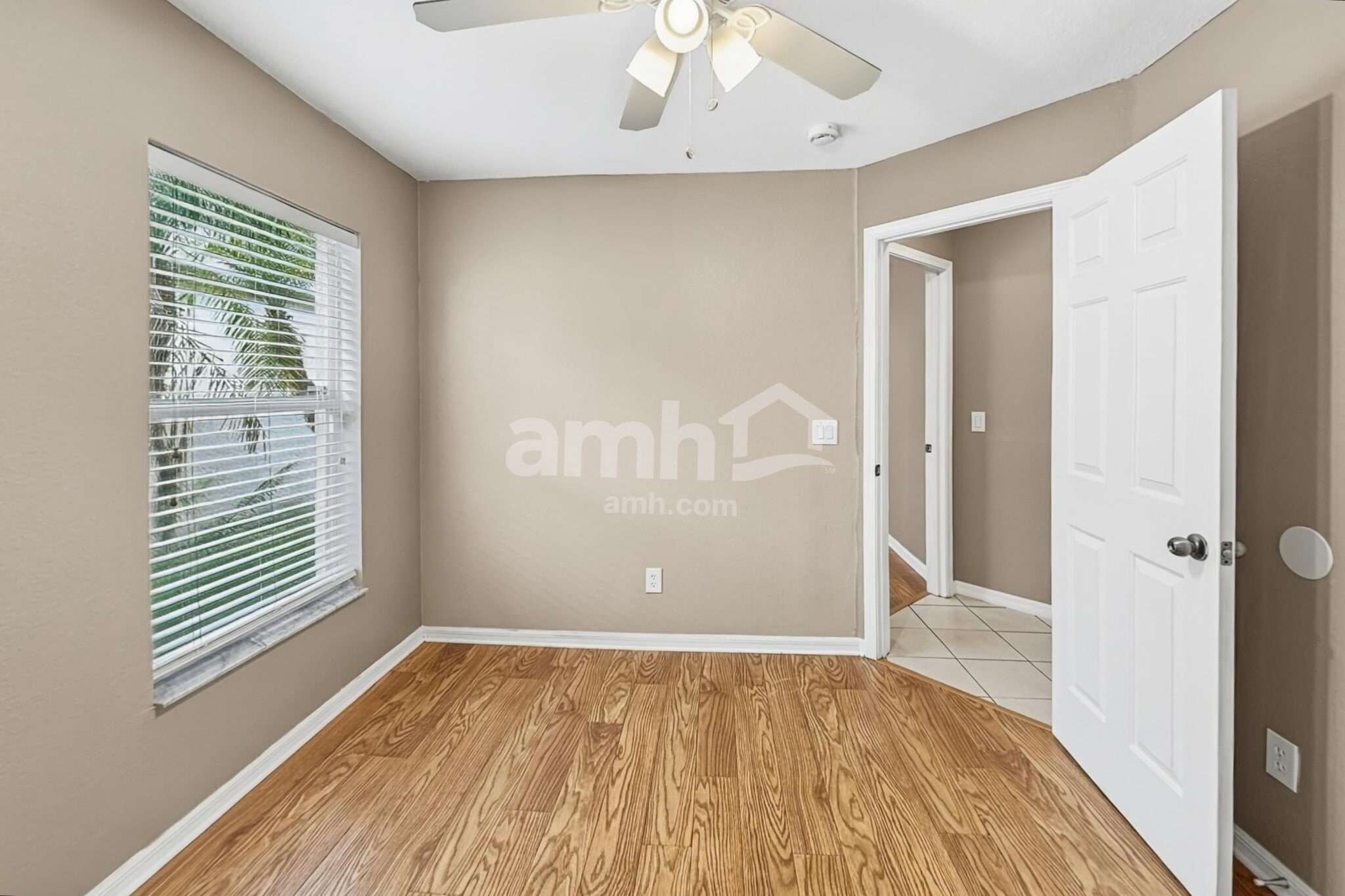 Building Photo - 11505 Crestlake Village Dr