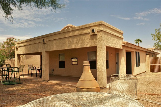 Building Photo - 6119 E Sierra Morena St