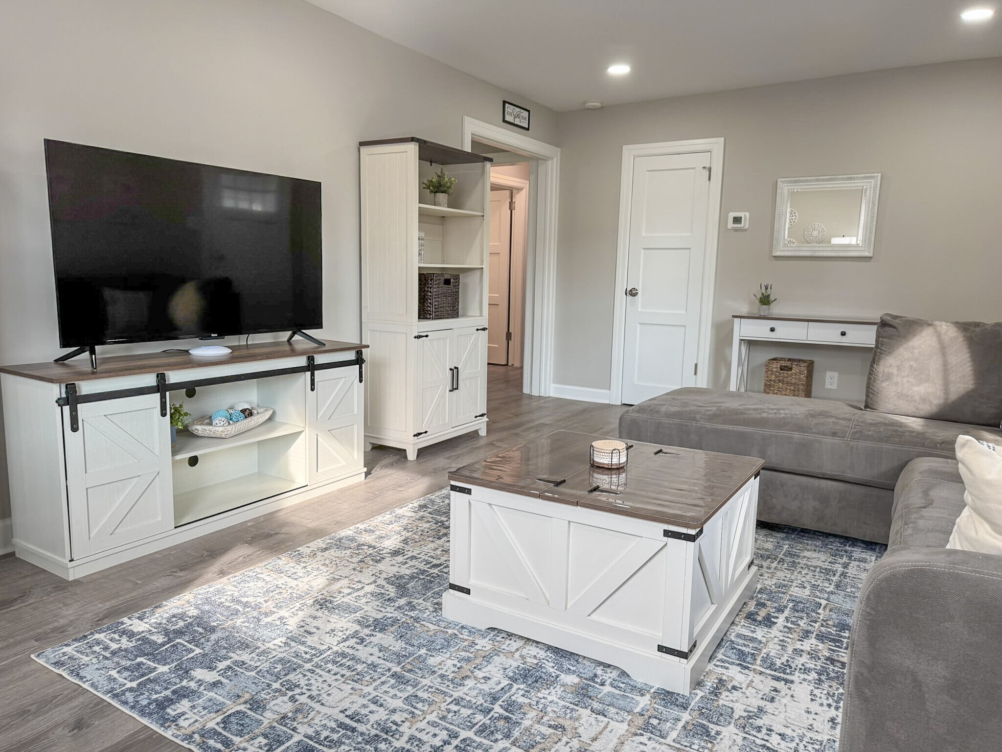 Furnished Living Room - 309 W Holly Oak Rd