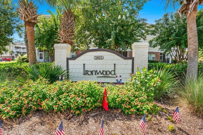 Building Photo - 5801 Oyster Catcher Dr