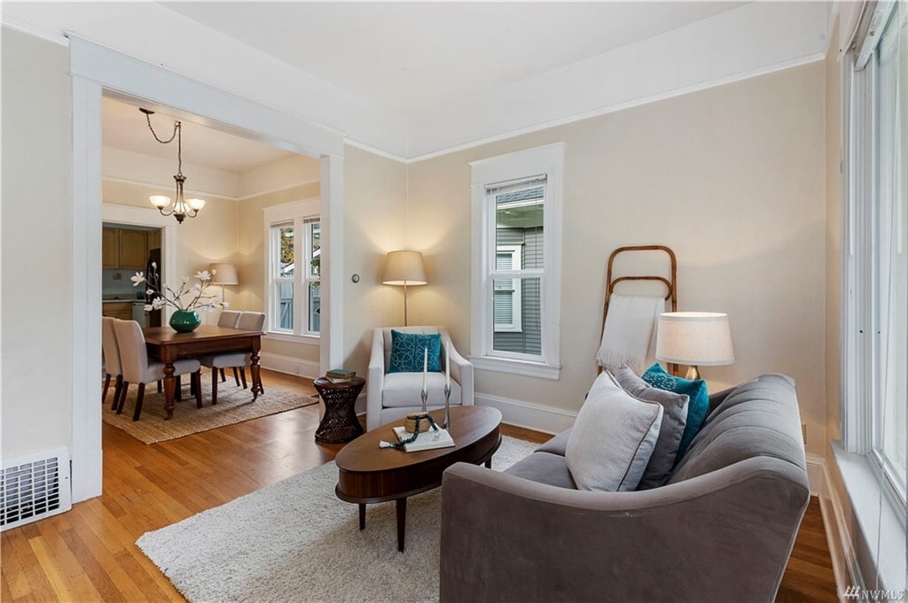 Building Photo - 5511 Brooklyn Ave NE