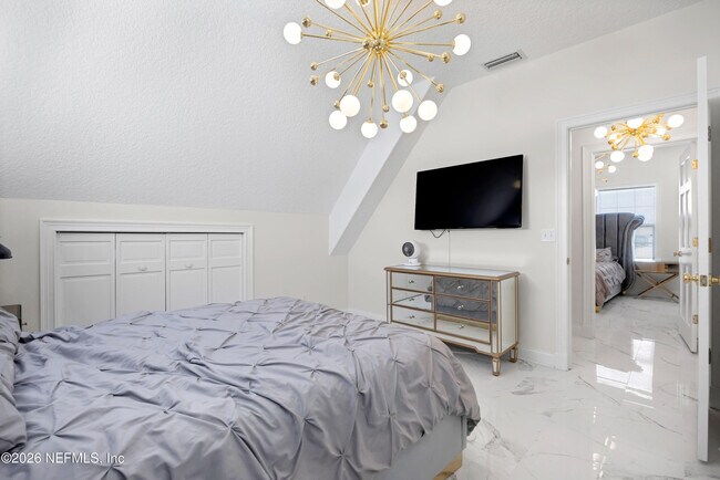 Building Photo - 200 Sunstone Ct