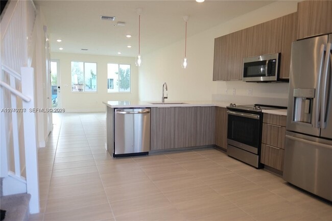 Building Photo - 6416 NW 102nd Ct