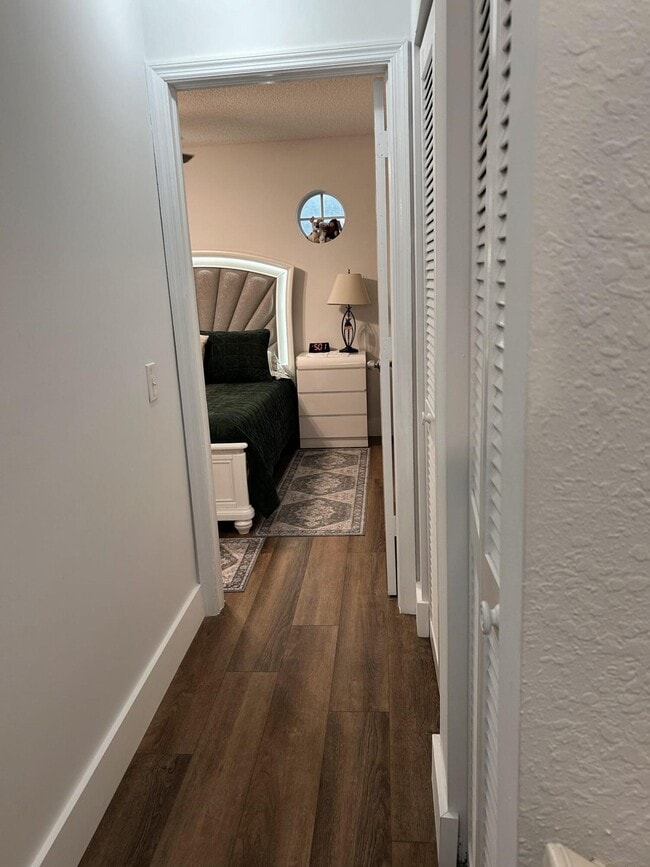 Building Photo - 369 Waterside Dr