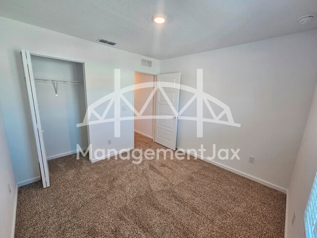 Building Photo - 5918 Ortega Lk Dr