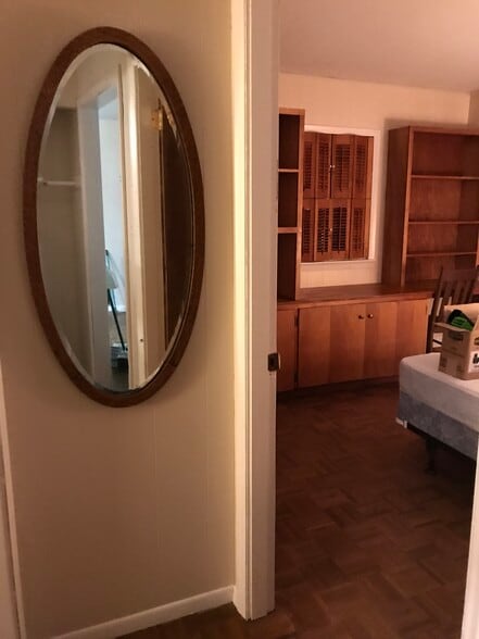 View of Back Bedroom from Hallway - 172 Cross Park Dr