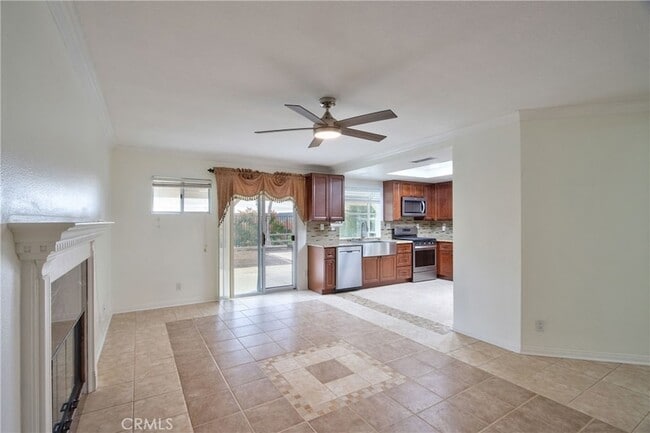 Building Photo - 24055 Golden Pheasant Ln