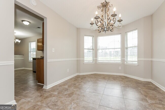 Building Photo - 5548 Glen Ridge Bend
