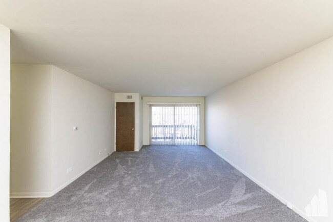 Building Photo - 2 bedroom in Lake Zurich IL 60047
