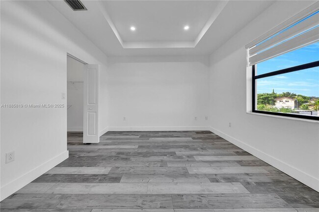 Building Photo - 18320 SW 148th Rd