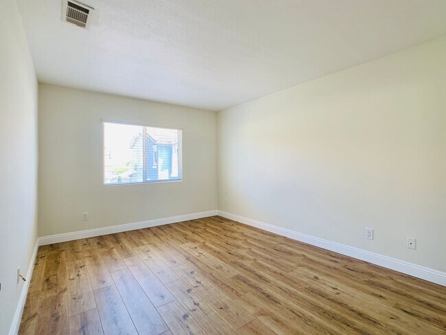 Building Photo - 7841 Amarone Pl